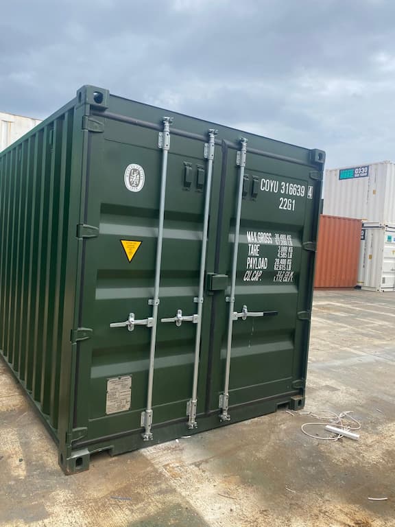 Bespoke 20' shipping container